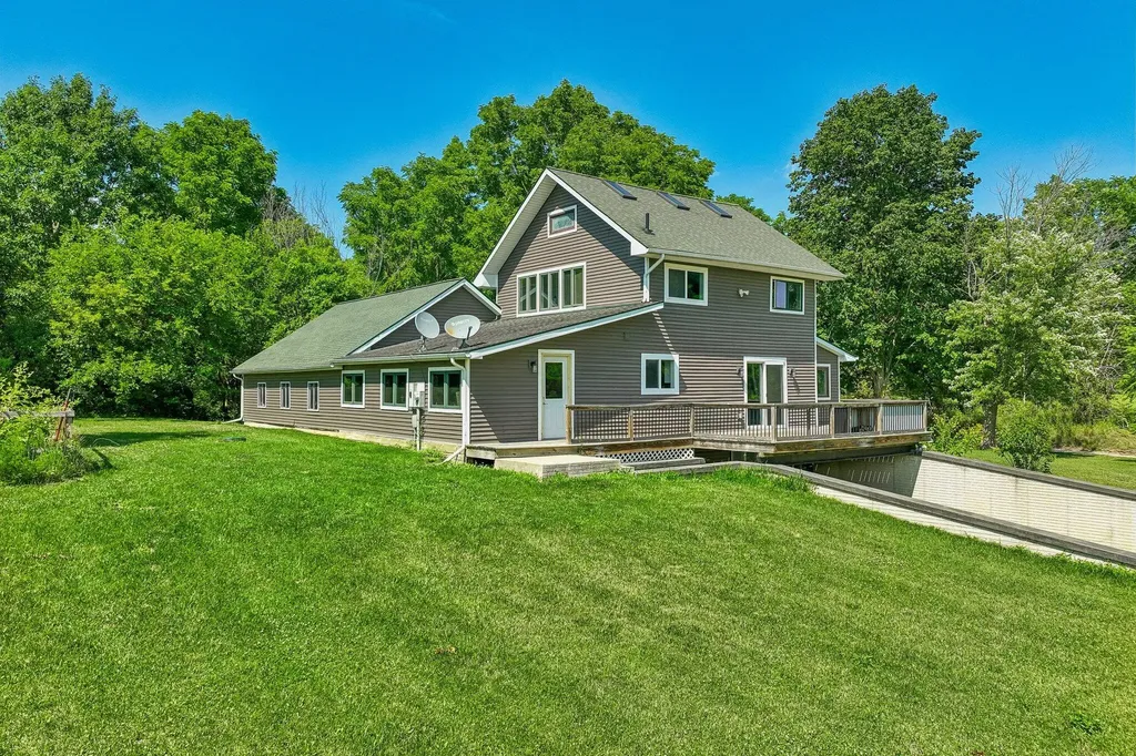 10120 Noggles Road Manchester Township MI 48158