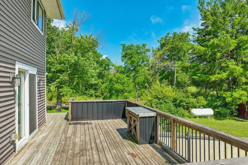 10120 Noggles Road Manchester Township MI 48158