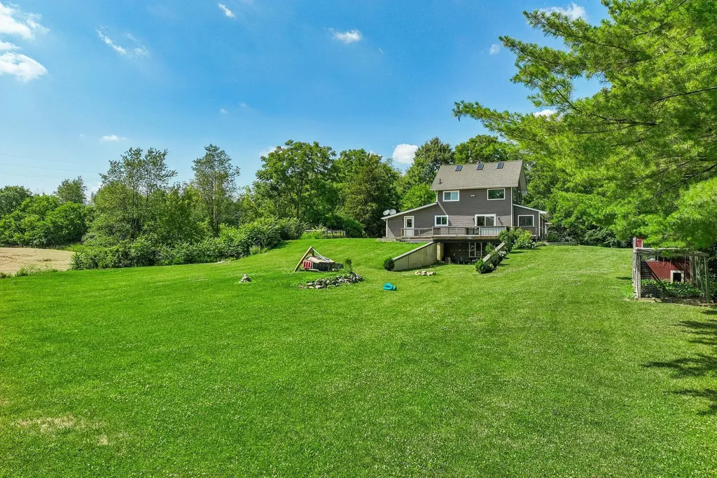 10120 Noggles Road Manchester Township MI 48158