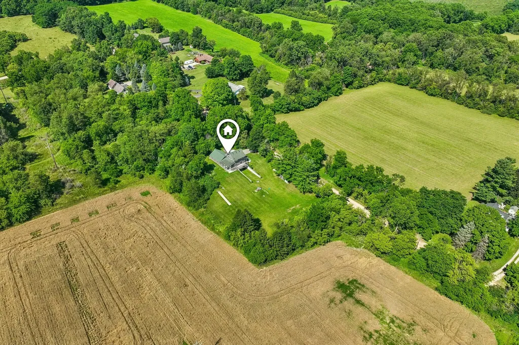 10120 Noggles Road Manchester Township MI 48158