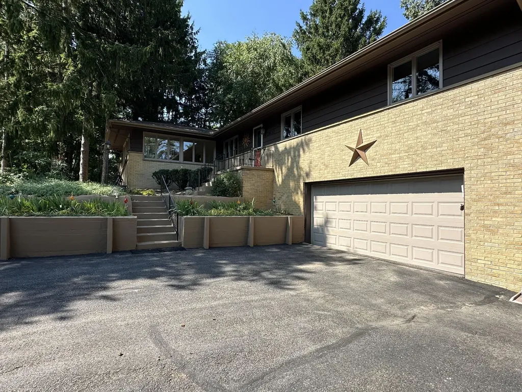 2631 N Maple Road Scio Township MI 48103