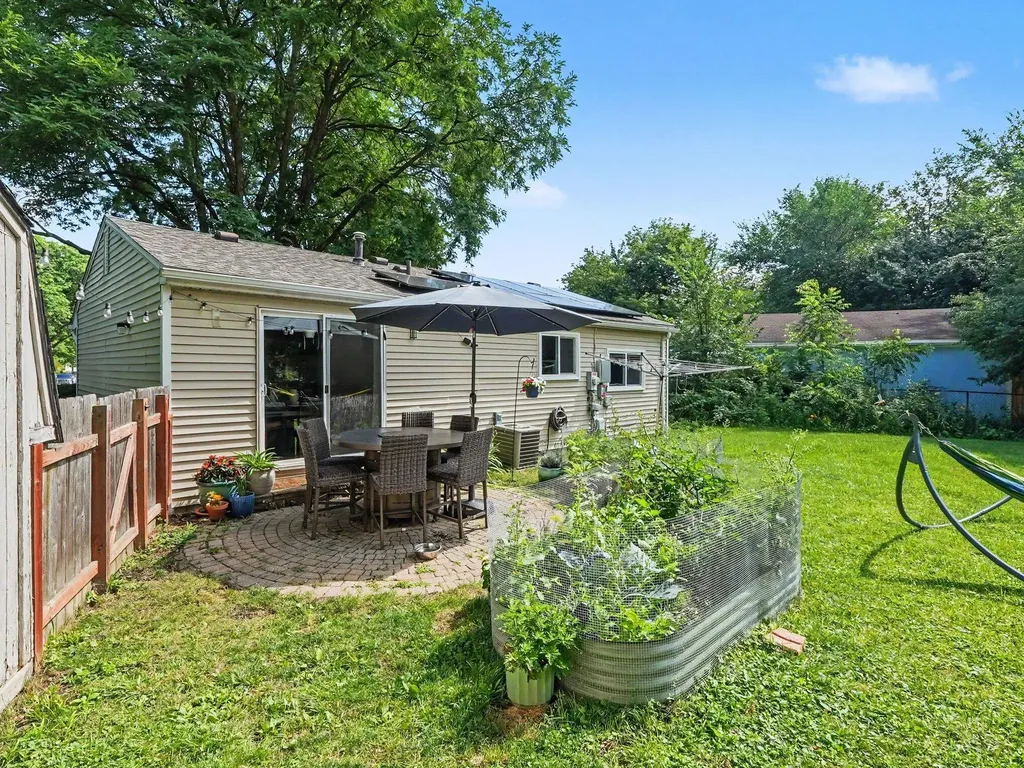 2136 Champagne Drive Ann Arbor City MI 48108