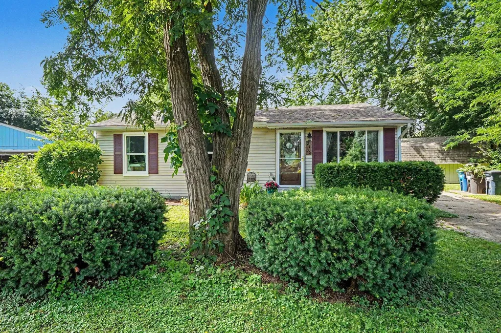 2136 Champagne Drive Ann Arbor City MI 48108
