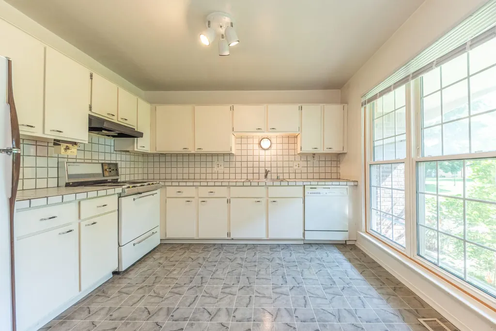 3286 Alpine Drive Ann Arbor City MI 48108