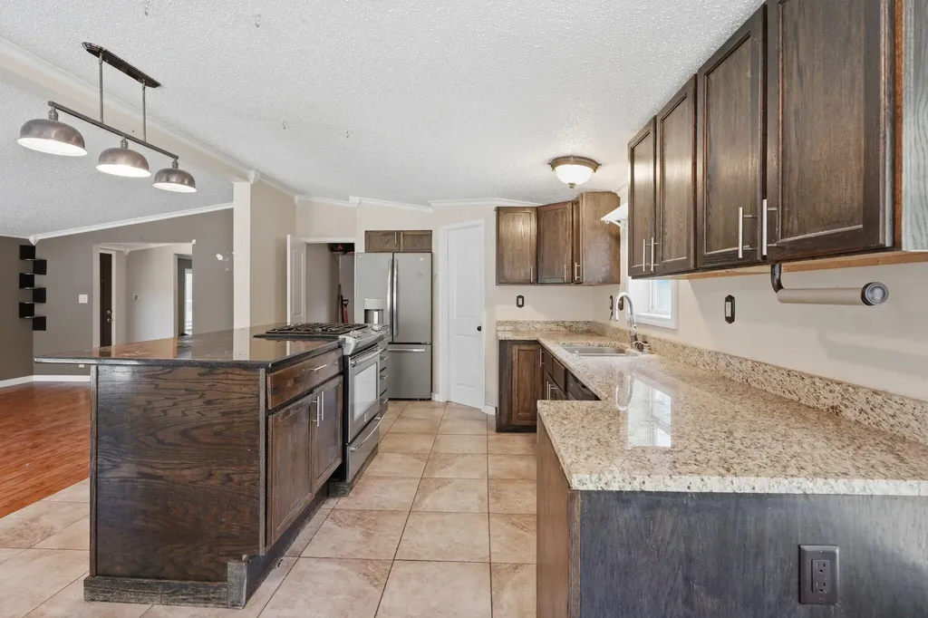 582 Leenhouts Street Comstock Charter Township MI 49048