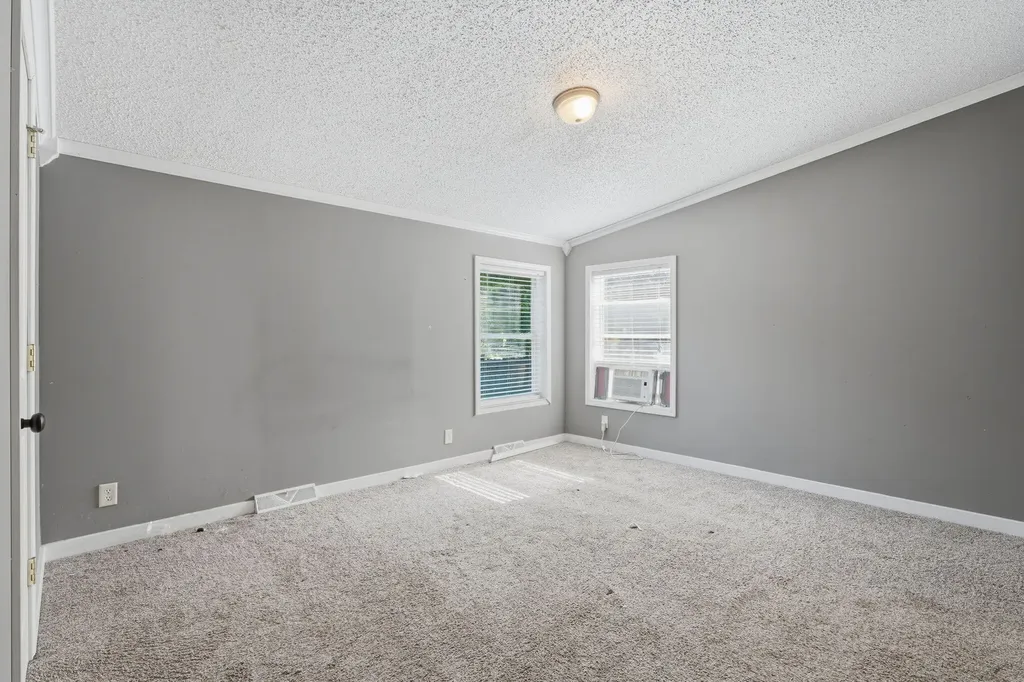 582 Leenhouts Street Comstock Charter Township MI 49048