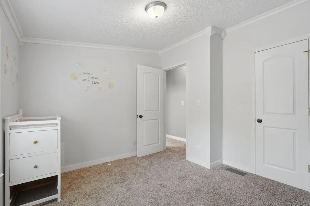 582 Leenhouts Street Comstock Charter Township MI 49048