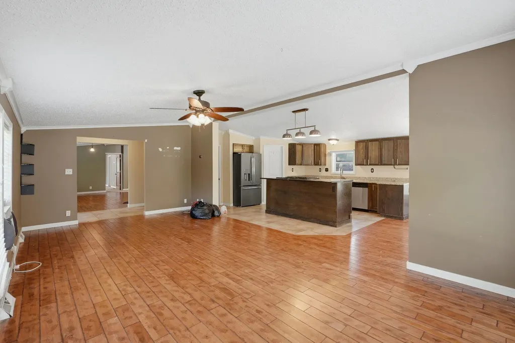 582 Leenhouts Street Comstock Charter Township MI 49048