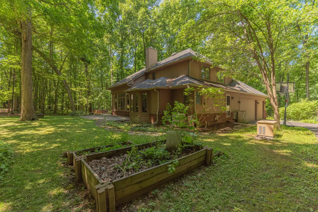 7421 Black Forest Drive Webster Township MI 48130