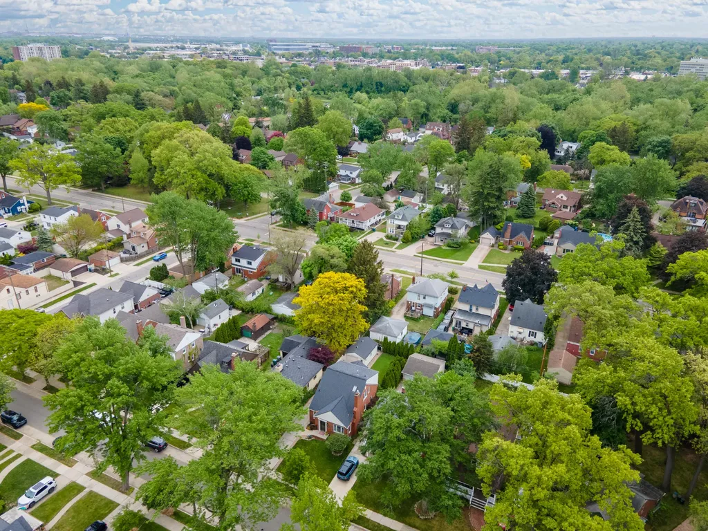 22845 Wellington Street Dearborn City MI 48124