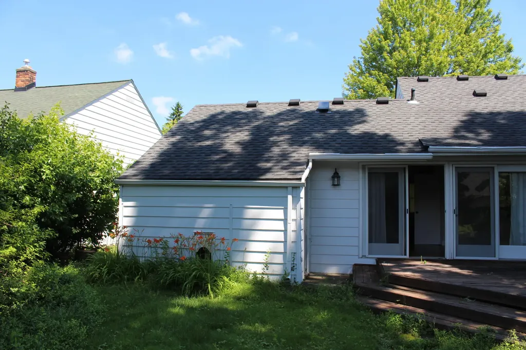 1810 Holland Street Birmingham City MI 48009