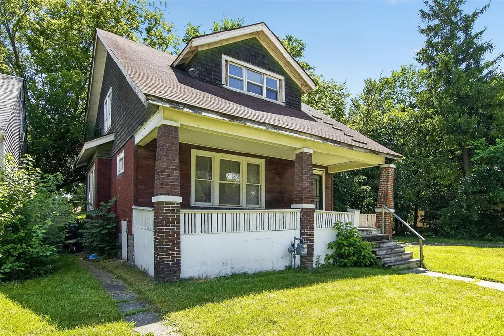 18954 Hickory Street Detroit City MI 48205