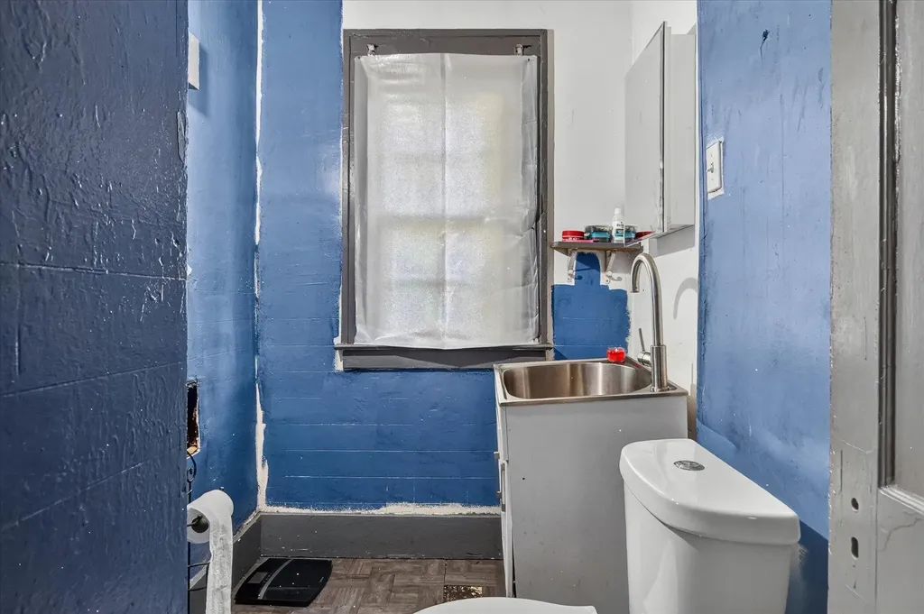 18954 Hickory Street Detroit City MI 48205