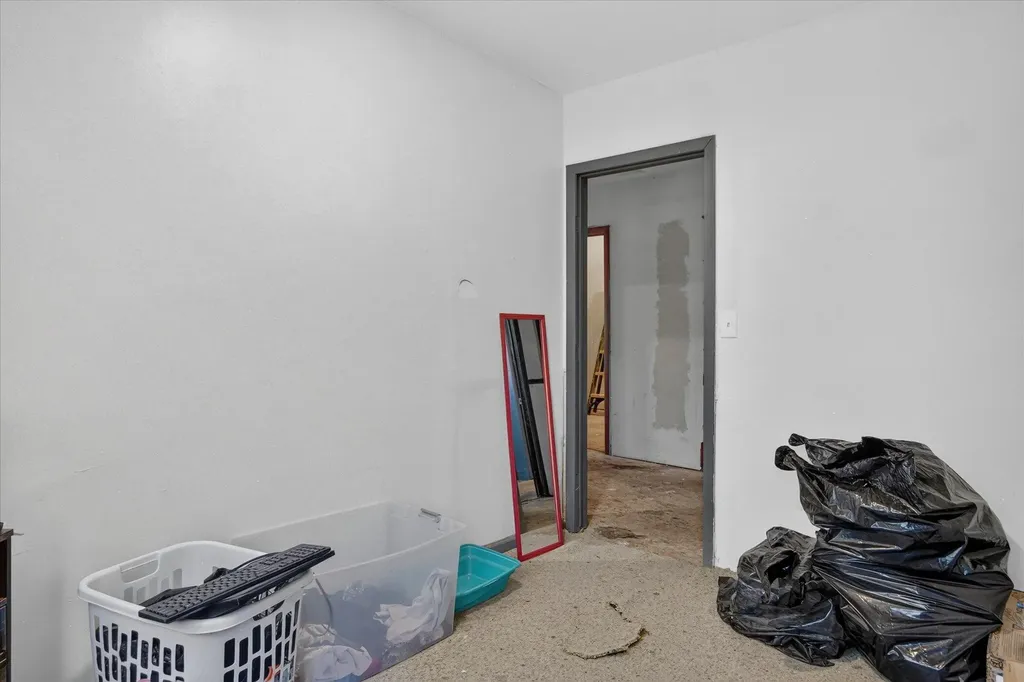 18954 Hickory Street Detroit City MI 48205