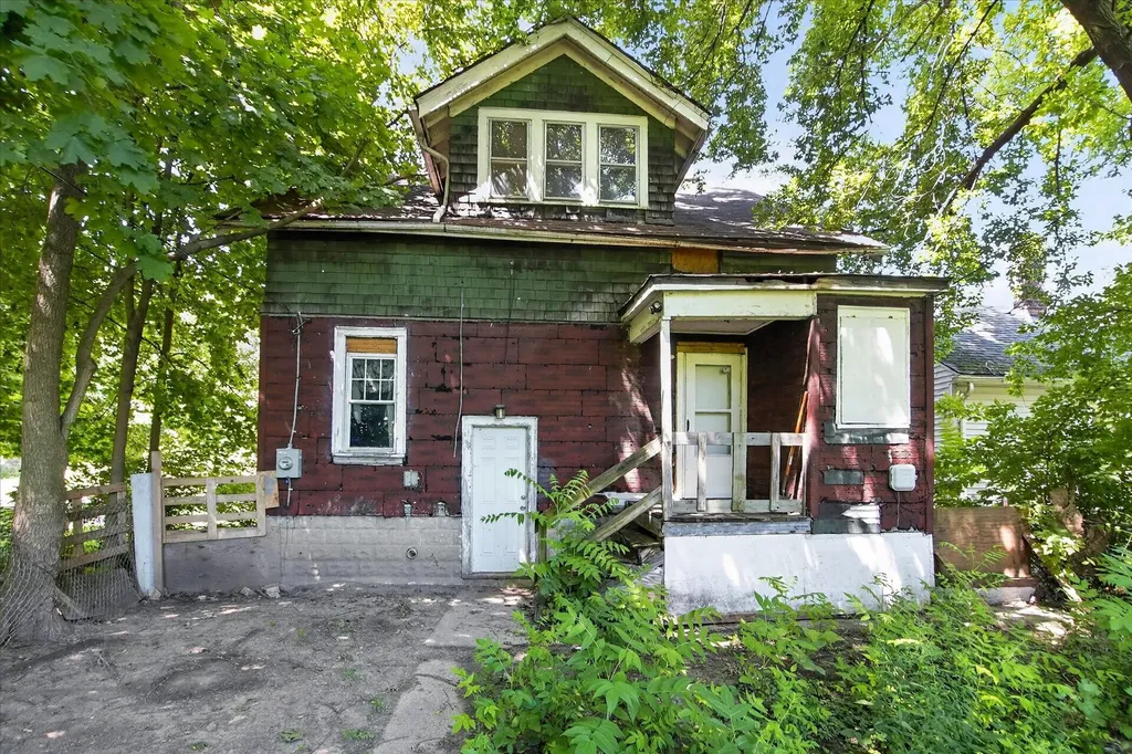 18954 Hickory Street Detroit City MI 48205