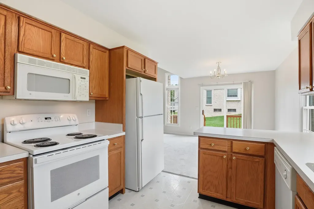 7492 Green Meadow Lane Canton Charter Township MI 48187