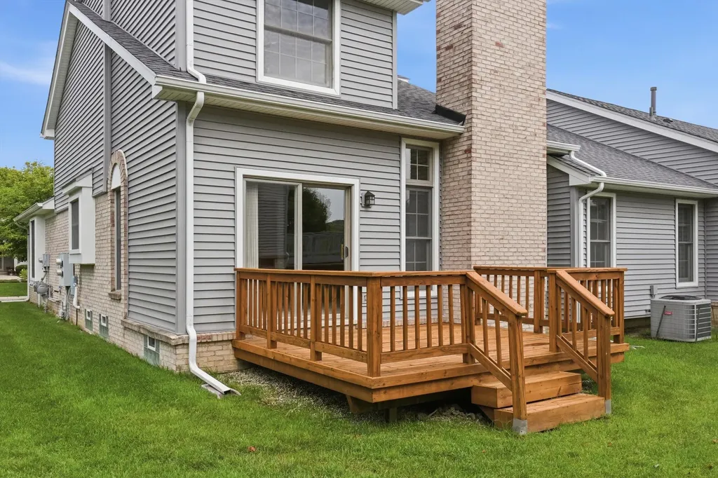 7492 Green Meadow Lane Canton Charter Township MI 48187