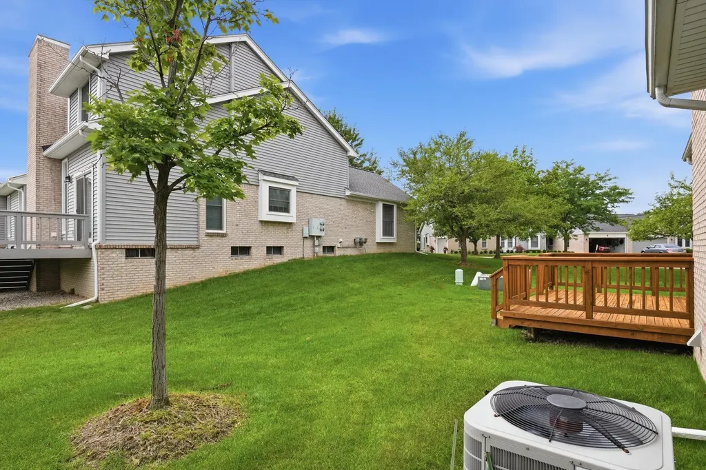 7492 Green Meadow Lane Canton Charter Township MI 48187