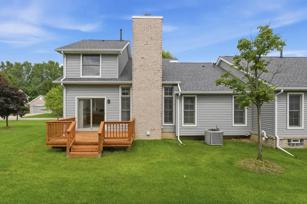 7492 Green Meadow Lane Canton Charter Township MI 48187
