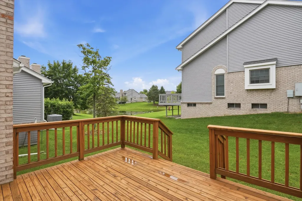 7492 Green Meadow Lane Canton Charter Township MI 48187