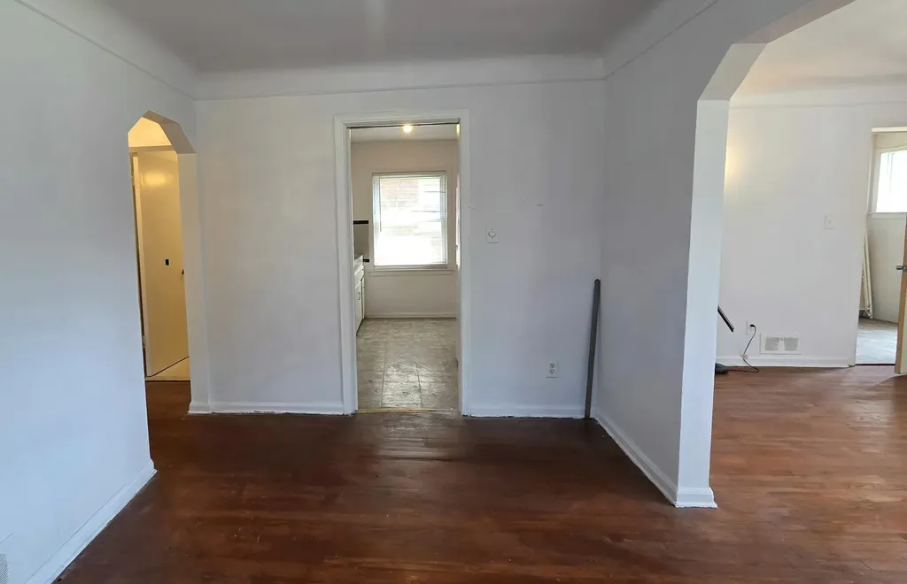 12618 W Outer Drive W Detroit City MI 48223