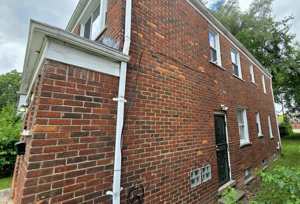 12618 W Outer Drive W Detroit City MI 48223