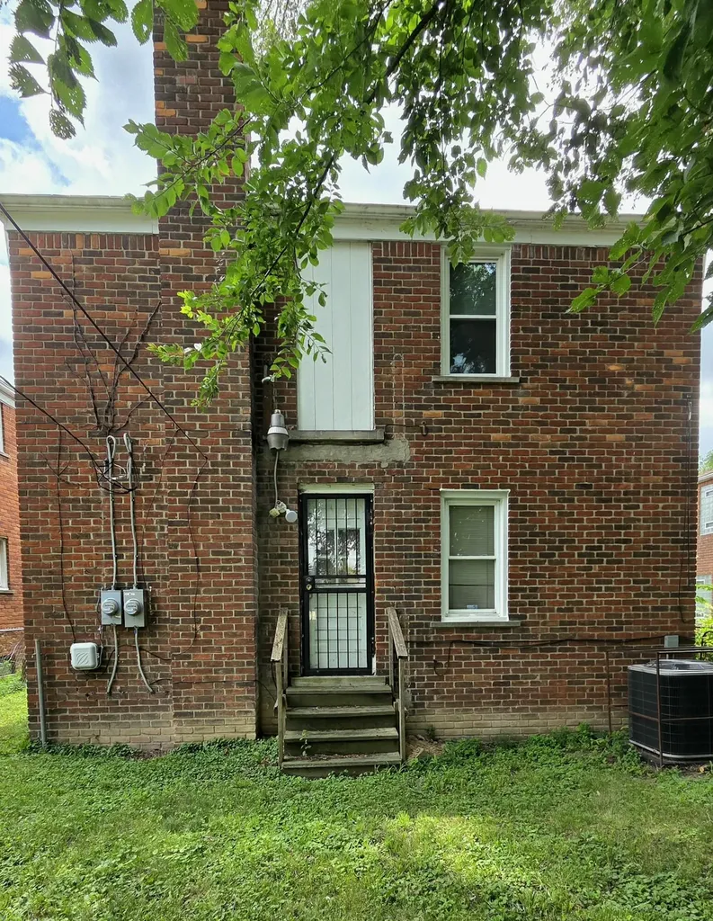 12618 W Outer Drive W Detroit City MI 48223