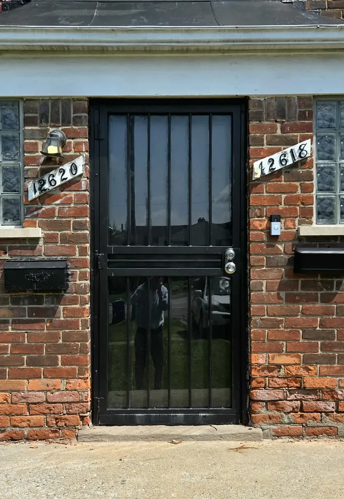 12618 W Outer Drive W Detroit City MI 48223