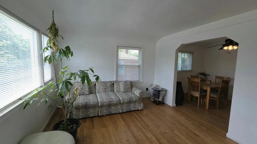 12618 W Outer Drive W Detroit City MI 48223