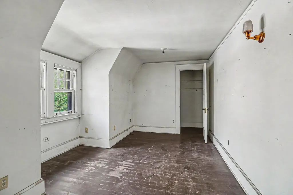 1479 Seminole Street Detroit City MI 48214