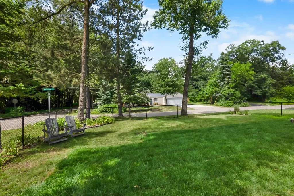 4387 Cedar Avenue West Bloomfield Charter Township MI 48323