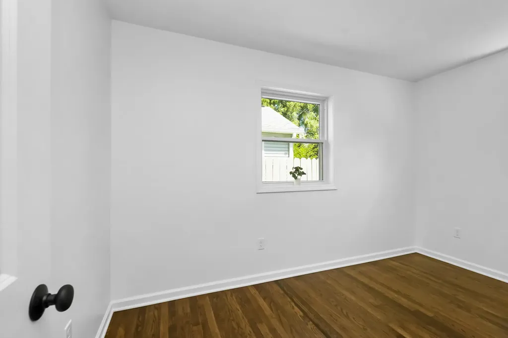 4387 Cedar Avenue West Bloomfield Charter Township MI 48323