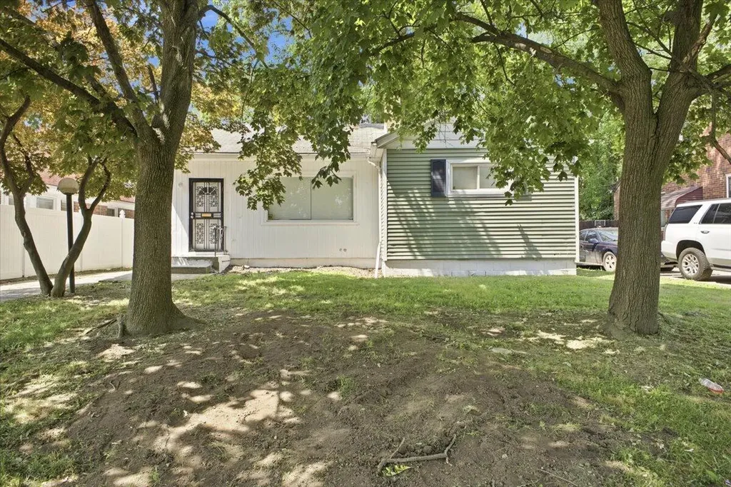 5727 University Place Detroit City MI 48224