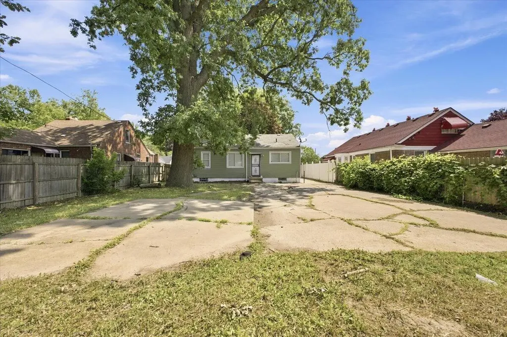 5727 University Place Detroit City MI 48224