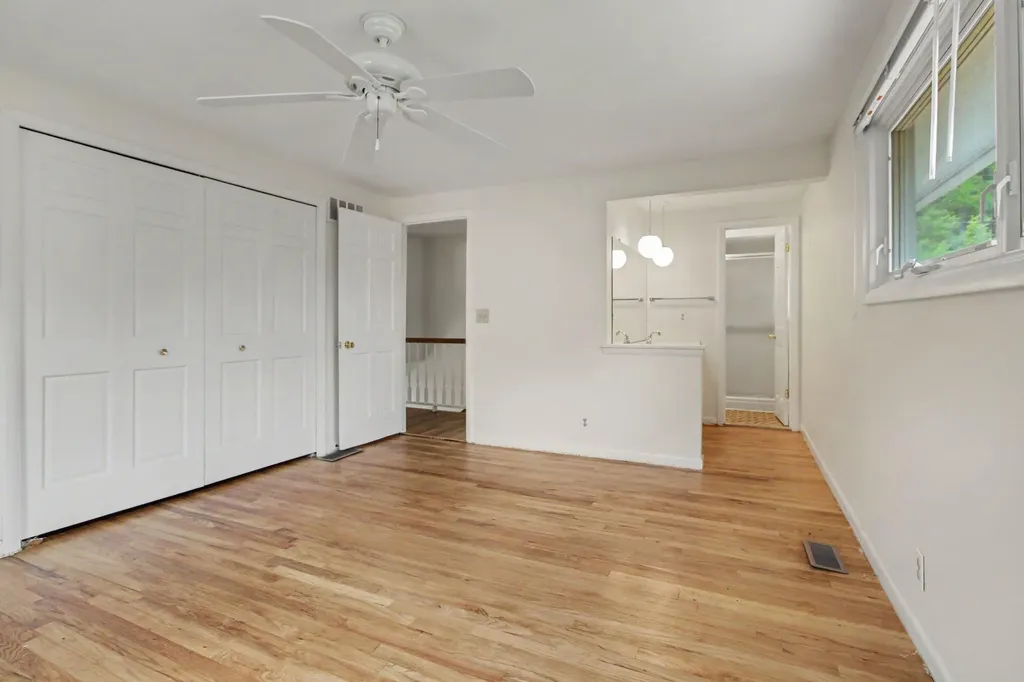 2043 Winsted Boulevard Ann Arbor City MI 48103