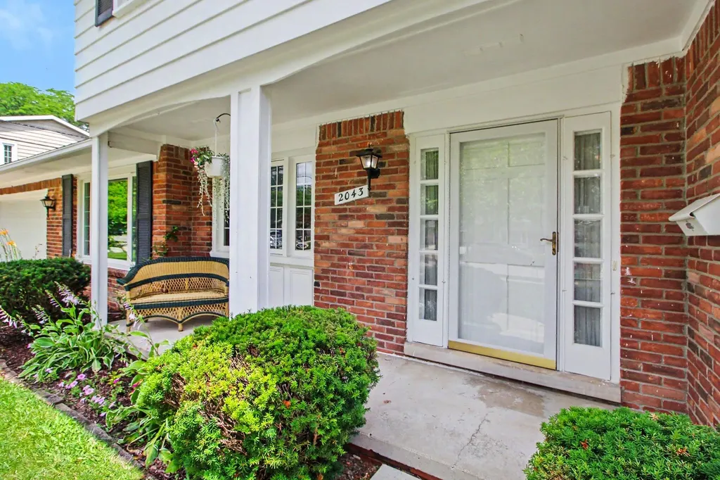 2043 Winsted Boulevard Ann Arbor City MI 48103