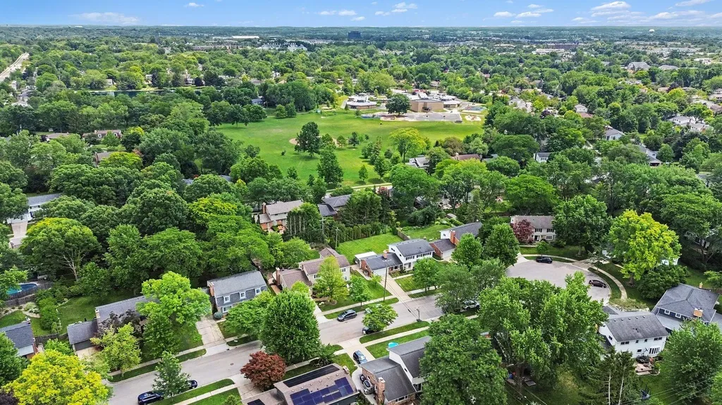 2043 Winsted Boulevard Ann Arbor City MI 48103