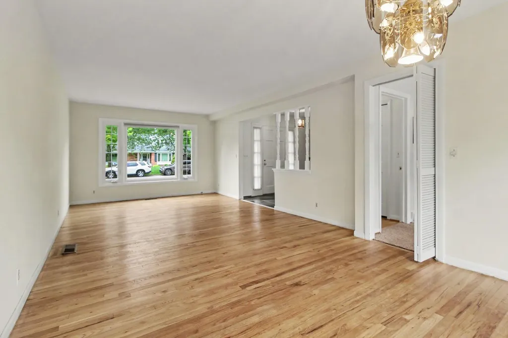 2043 Winsted Boulevard Ann Arbor City MI 48103