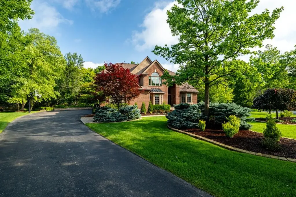 2141 Autumn Hill Drive Scio Township MI 48103