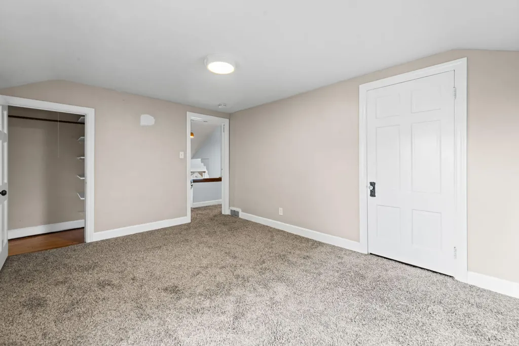 6953 Mayburn Street Dearborn Heights City MI 48127