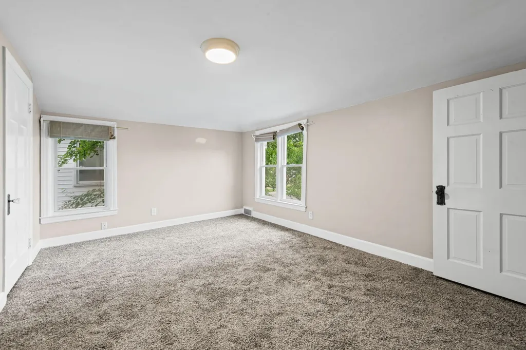 6953 Mayburn Street Dearborn Heights City MI 48127