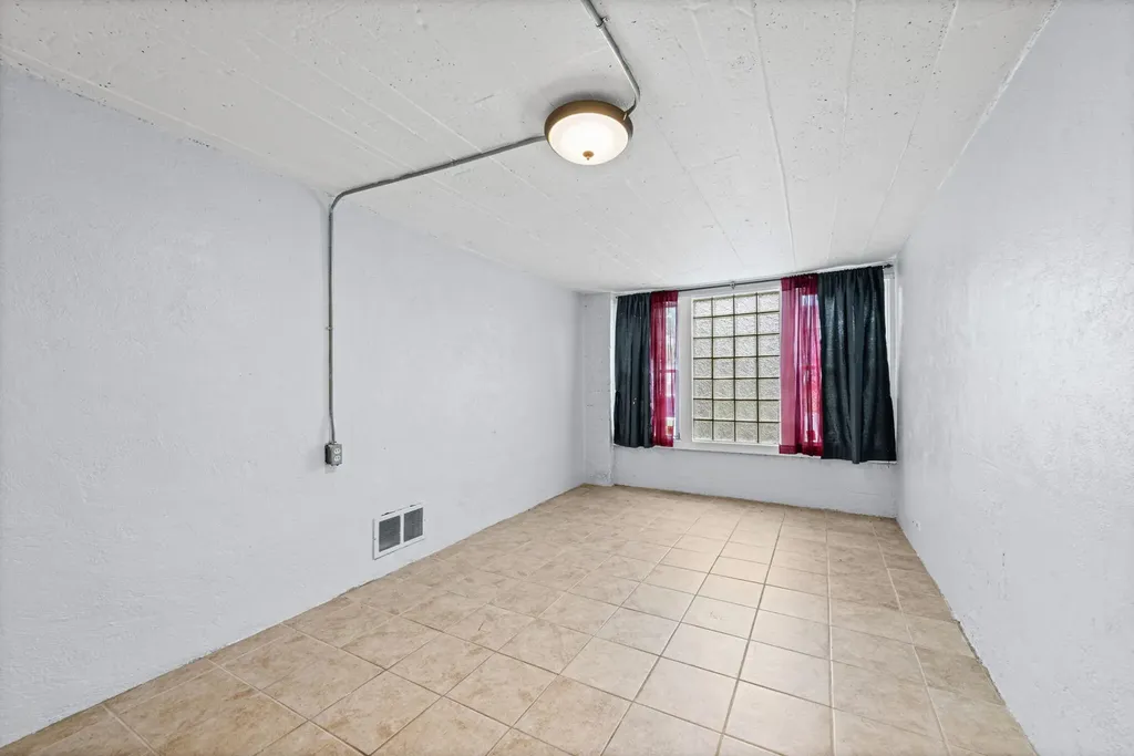 6953 Mayburn Street Dearborn Heights City MI 48127