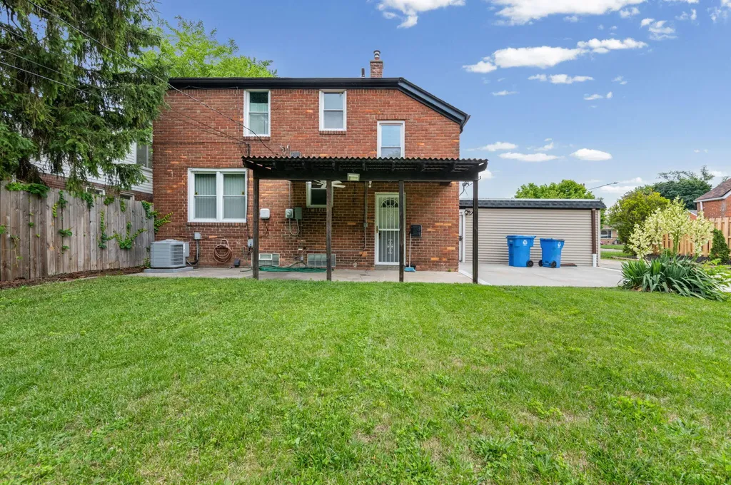 6953 Mayburn Street Dearborn Heights City MI 48127