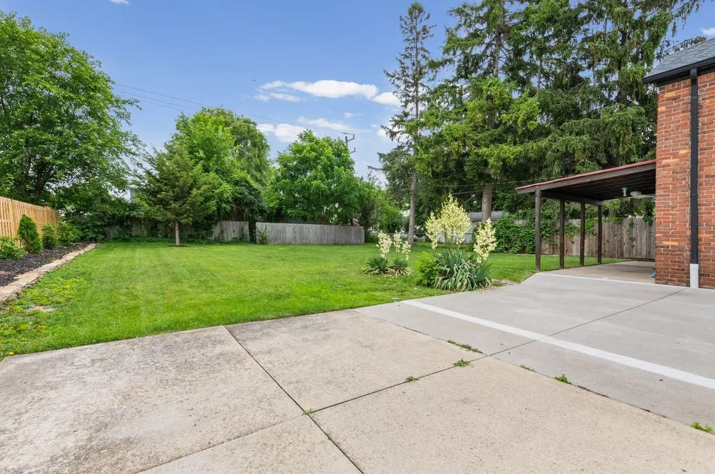6953 Mayburn Street Dearborn Heights City MI 48127