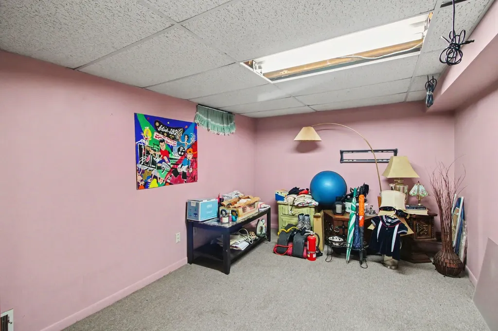 15809 Woodworth Redford Charter Township MI 48239