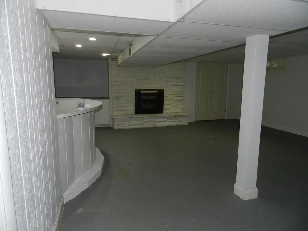 4318 Adams Circle Wayne City MI 48184