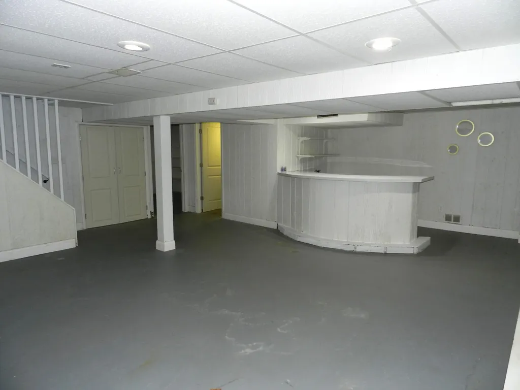 4318 Adams Circle Wayne City MI 48184