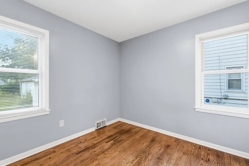 19353 Denby Street Redford Charter Township MI 48240
