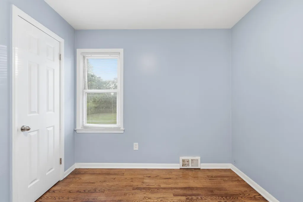 19353 Denby Street Redford Charter Township MI 48240