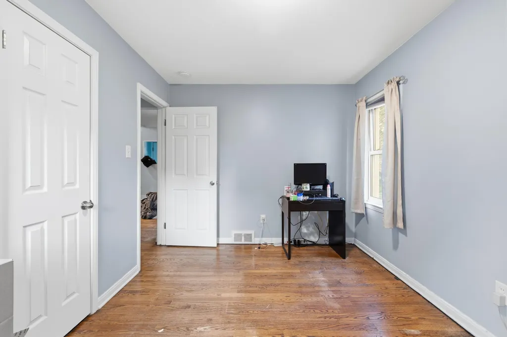19353 Denby Street Redford Charter Township MI 48240